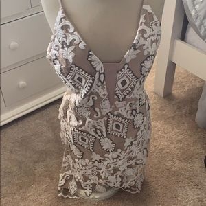 Beautiful comfortable dress.